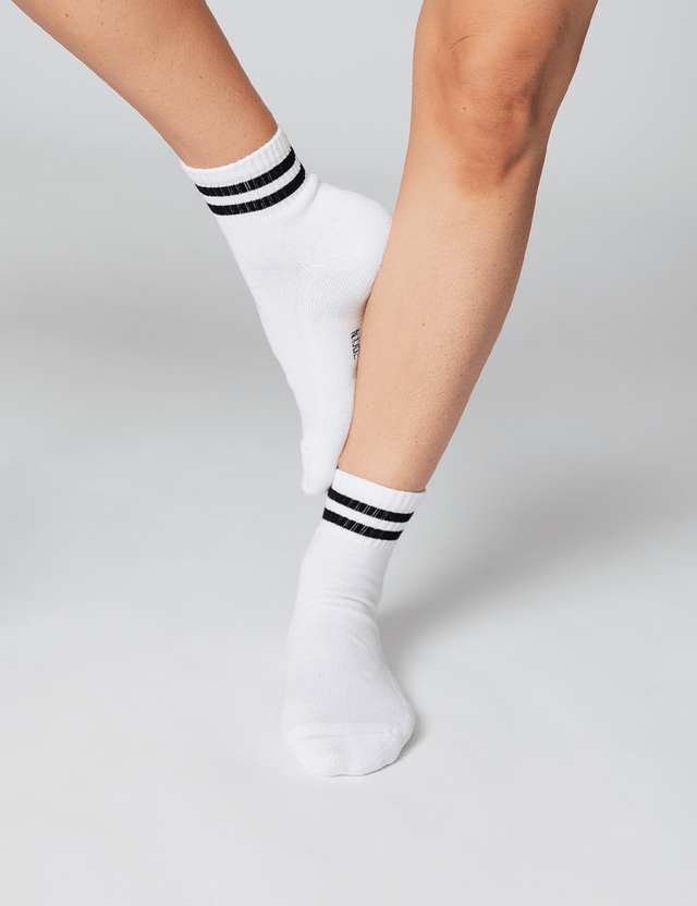 Bundle: Basic Leggings + Kurze Tennissocken von ZOCKN